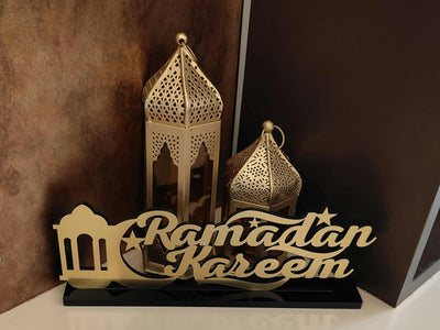 Ramadan Mubarak Table Decor - English